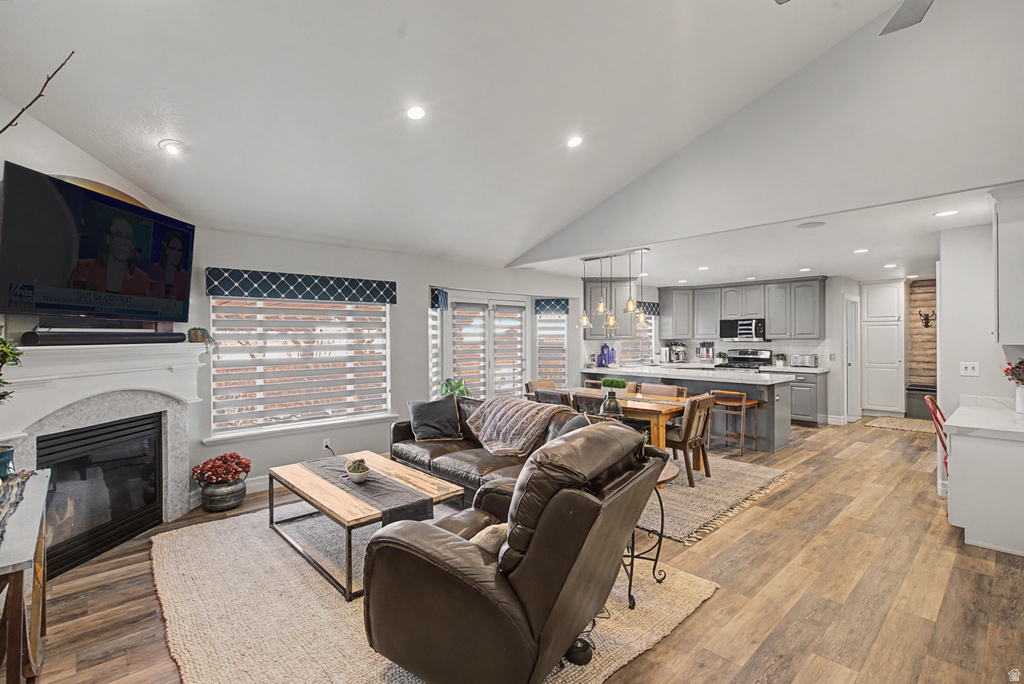 1017 E 450 S Pleasant Grove, UT 84062