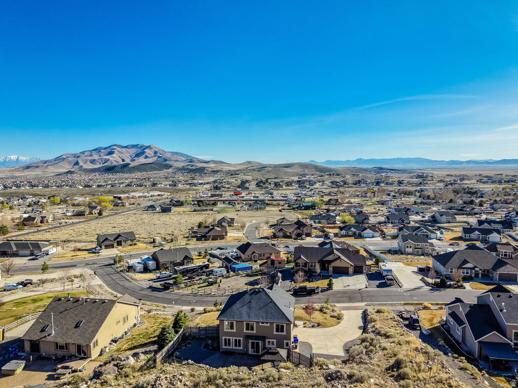 2551 E PATRIOT DR Eagle Mountain, UT 84005