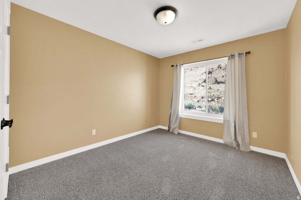 2551 E PATRIOT DR Eagle Mountain, UT 84005