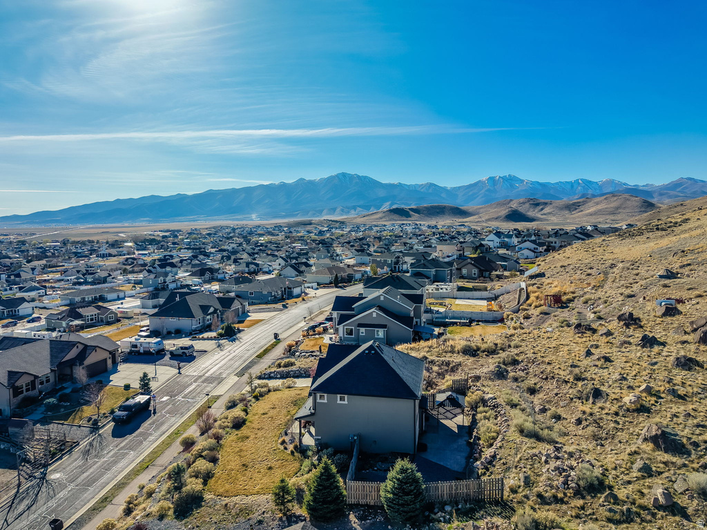 2551 E PATRIOT DR Eagle Mountain, UT 84005