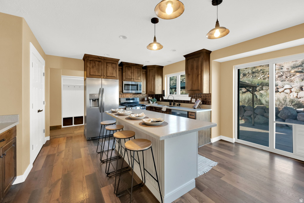 2551 E PATRIOT DR Eagle Mountain, UT 84005