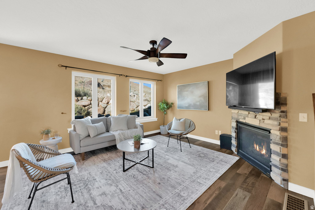 2551 E PATRIOT DR Eagle Mountain, UT 84005