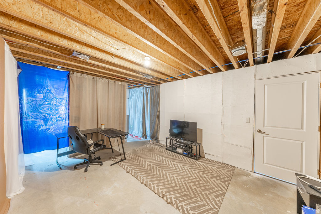 13202 S LOWICK LN Salt Lake City, UT 84121