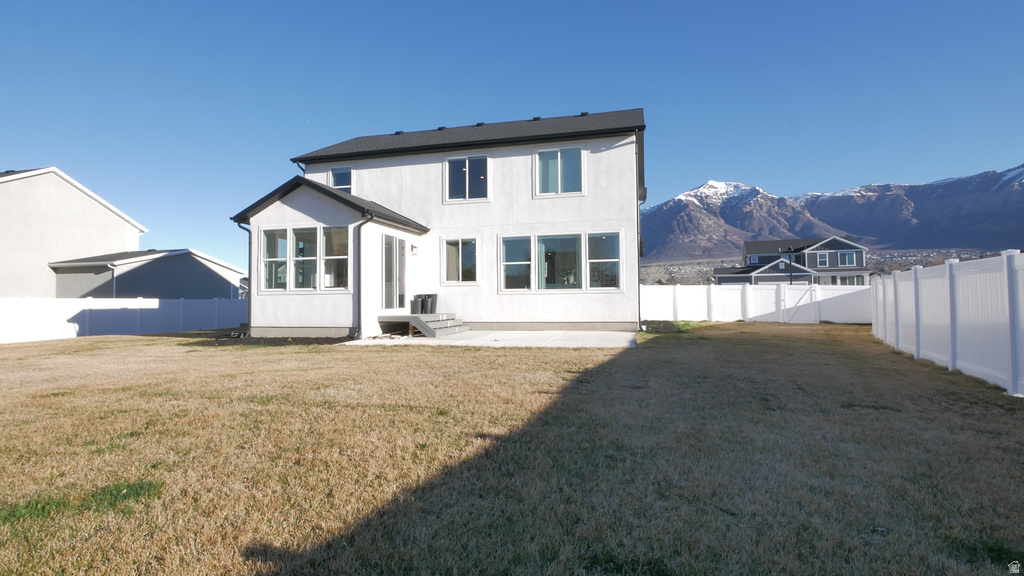 215 E MONTGOMERY LN North Ogden, UT 84414