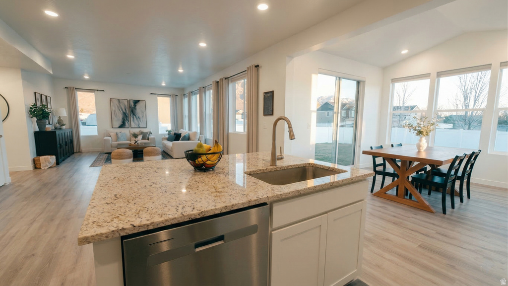 215 E MONTGOMERY LN North Ogden, UT 84414