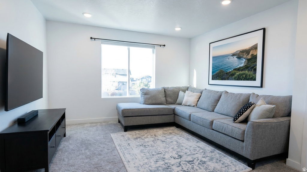 215 E MONTGOMERY LN North Ogden, UT 84414