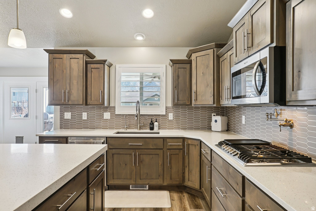 1382 N 150 E Harrisville, UT 84404