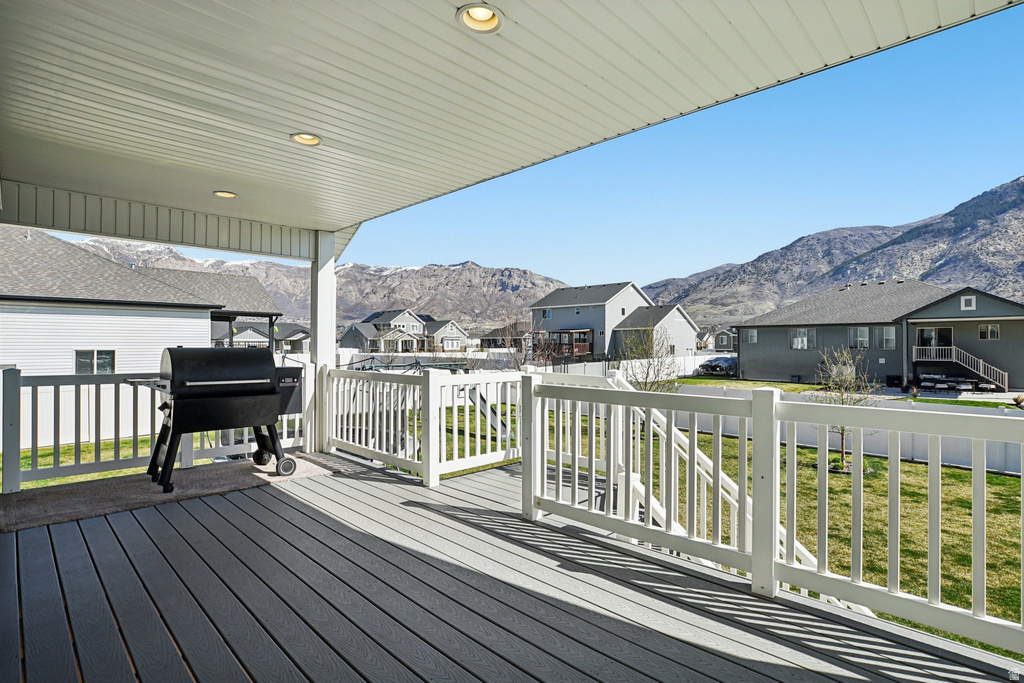 1382 N 150 E Harrisville, UT 84404