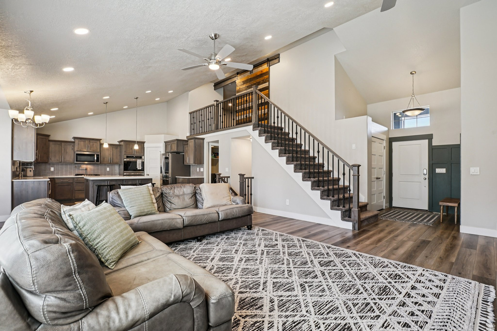 1382 N 150 E Harrisville, UT 84404