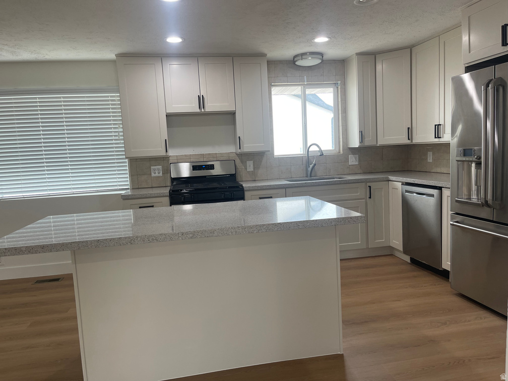 7157 S MEL HELEN WAY West Jordan, UT 84084