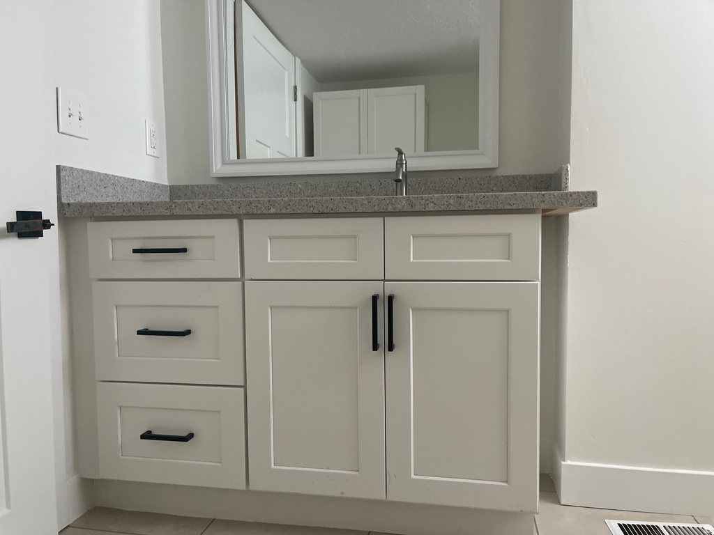 7157 S MEL HELEN WAY West Jordan, UT 84084