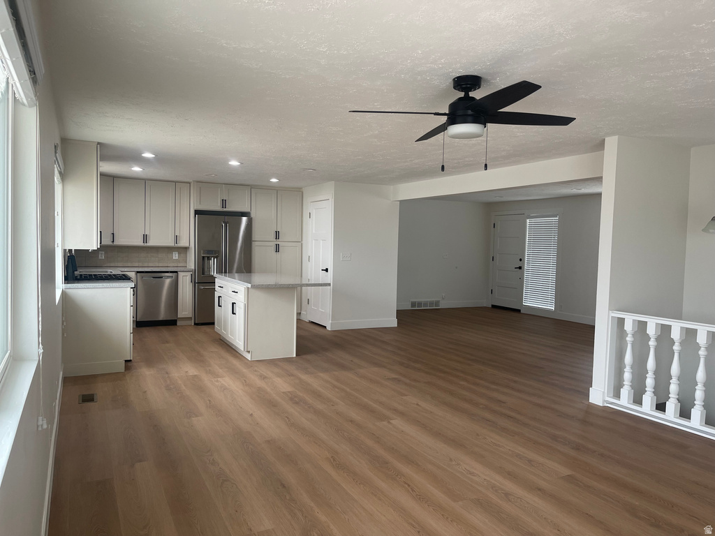 7157 S MEL HELEN WAY West Jordan, UT 84084