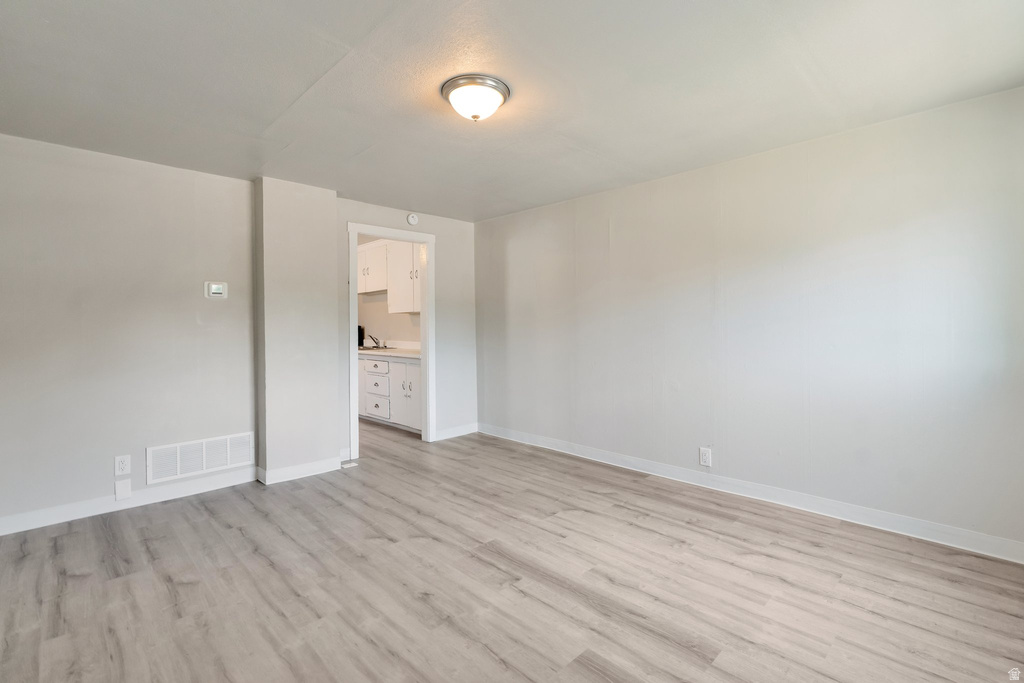 568 W CAPITOL ST Ogden, UT 84401