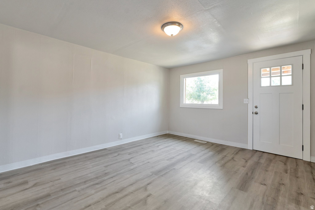 568 W CAPITOL ST Ogden, UT 84401