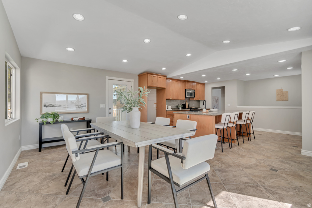 7628 S CASA VERDE ST Midvale, UT 84047