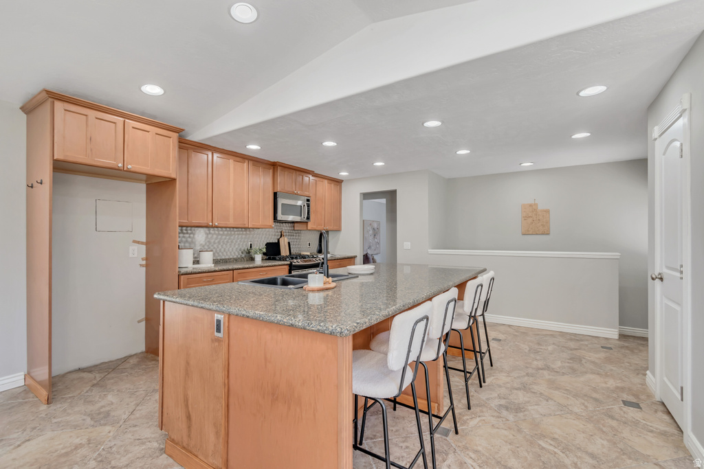 7628 S CASA VERDE ST Midvale, UT 84047