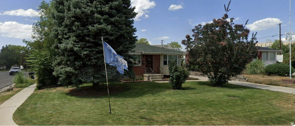 1669 E LANEBROOK CIR #303 Salt Lake City, UT 84124