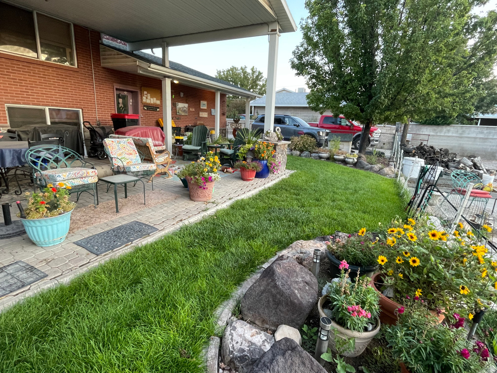 8701 S TEMPLE DR West Jordan, UT 84088