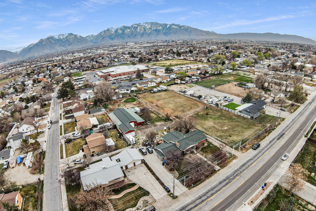 8701 S TEMPLE DR West Jordan, UT 84088