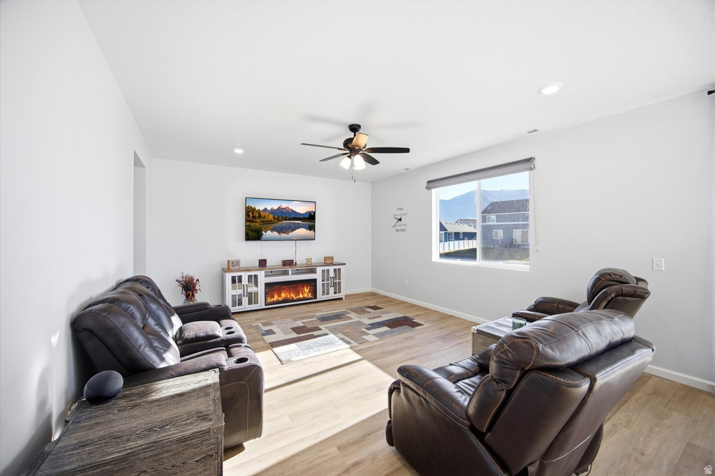 337 W WRANGLER CV Stansbury Park, UT 84074