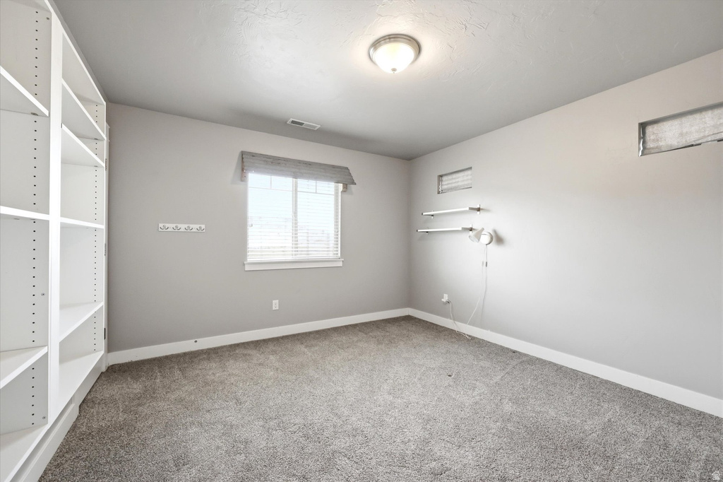 15198 S MULE TRAIN DR Bluffdale, UT 84065