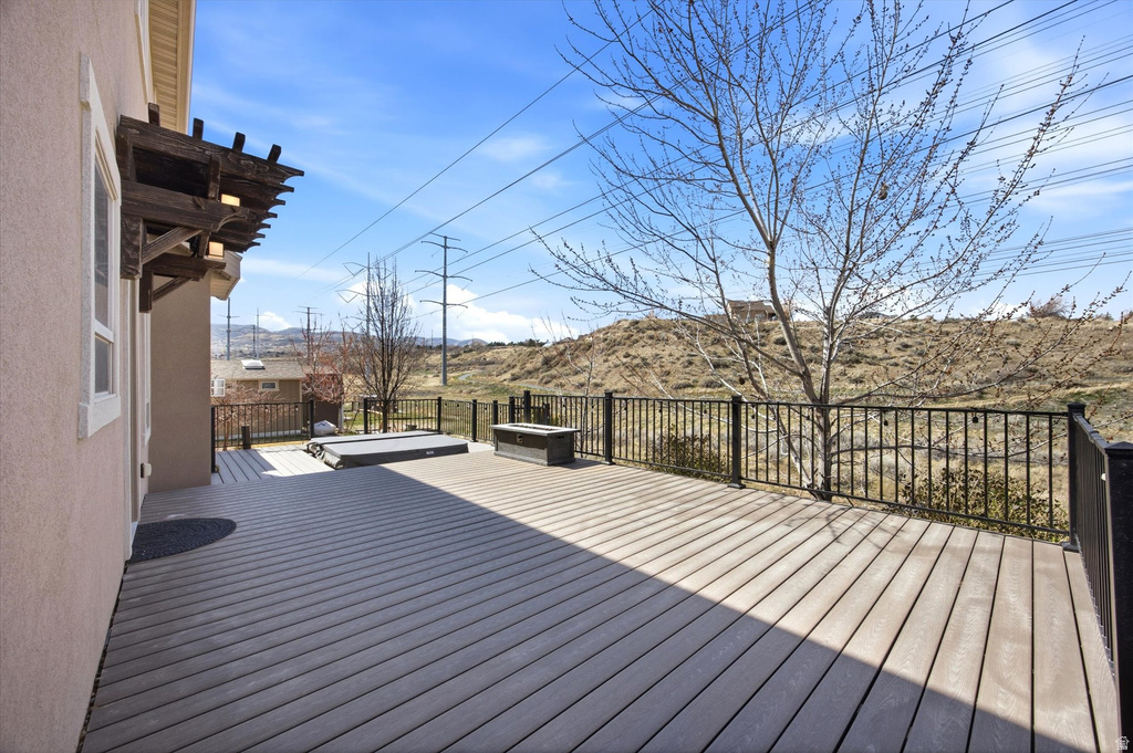 15198 S MULE TRAIN DR Bluffdale, UT 84065