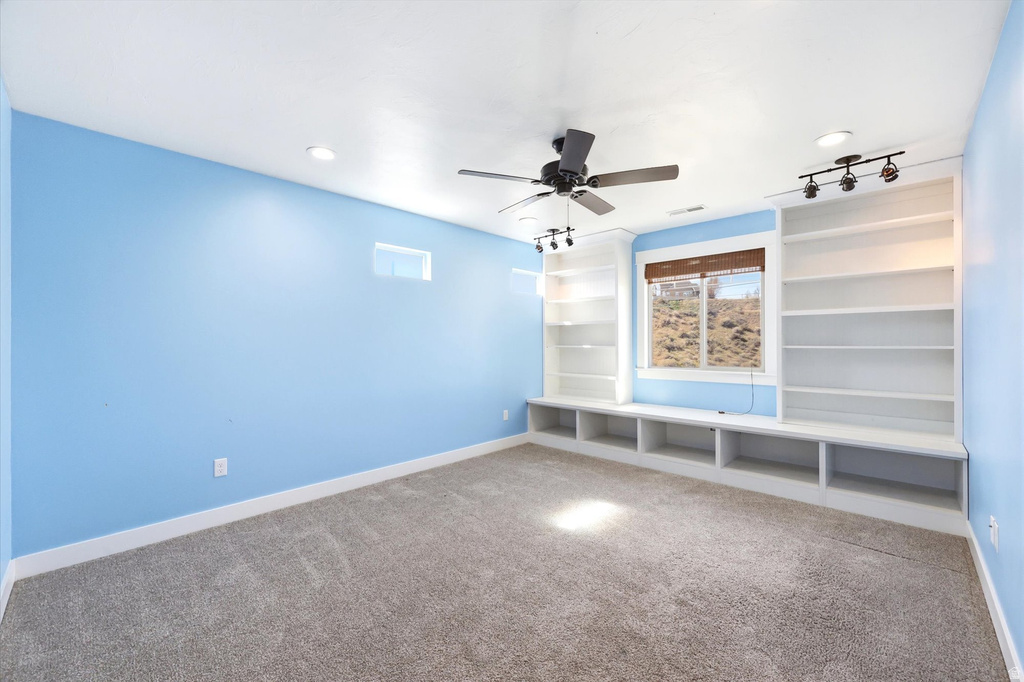 15198 S MULE TRAIN DR Bluffdale, UT 84065