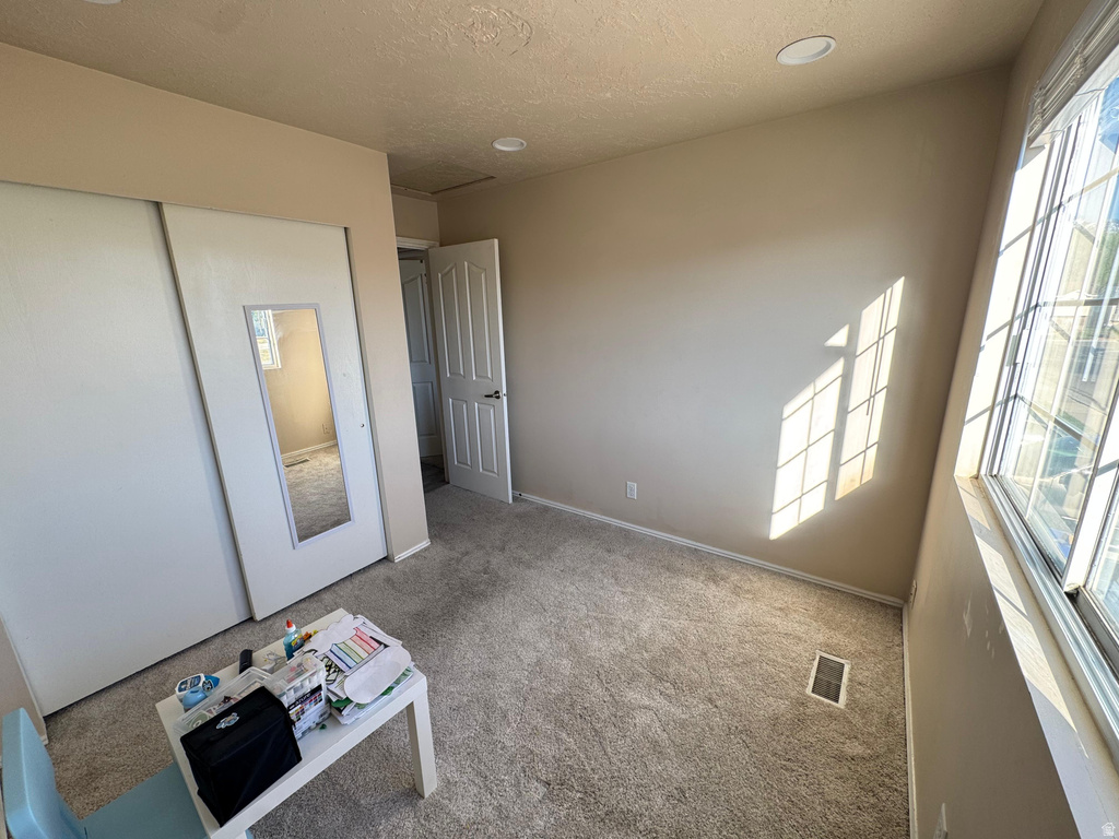 1556 W CRYSTAL DR West Jordan, UT 84084