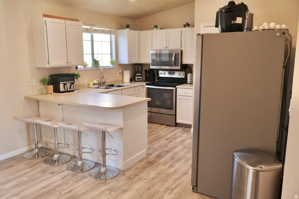 1556 W CRYSTAL DR West Jordan, UT 84084