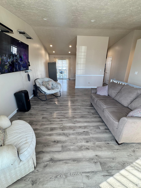 1556 W CRYSTAL DR West Jordan, UT 84084