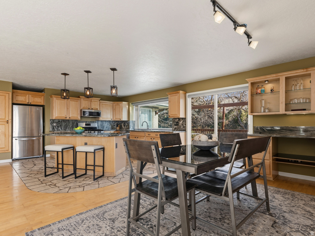 2718 E COMMONWEALTH AVE Salt Lake City, UT 84109