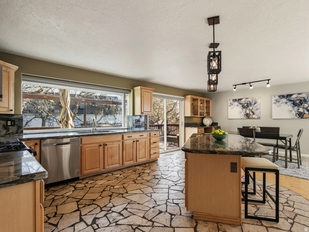 2718 E COMMONWEALTH AVE Salt Lake City, UT 84109