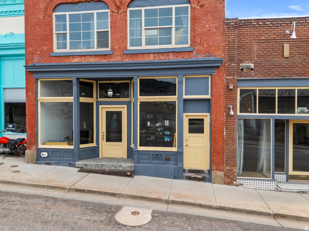 317 W MAIN ST Eureka, UT 84628