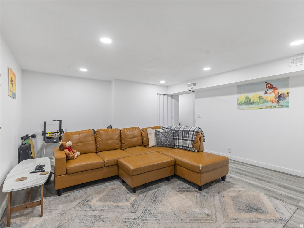 4181 S 4850 W West Valley City, UT 84120