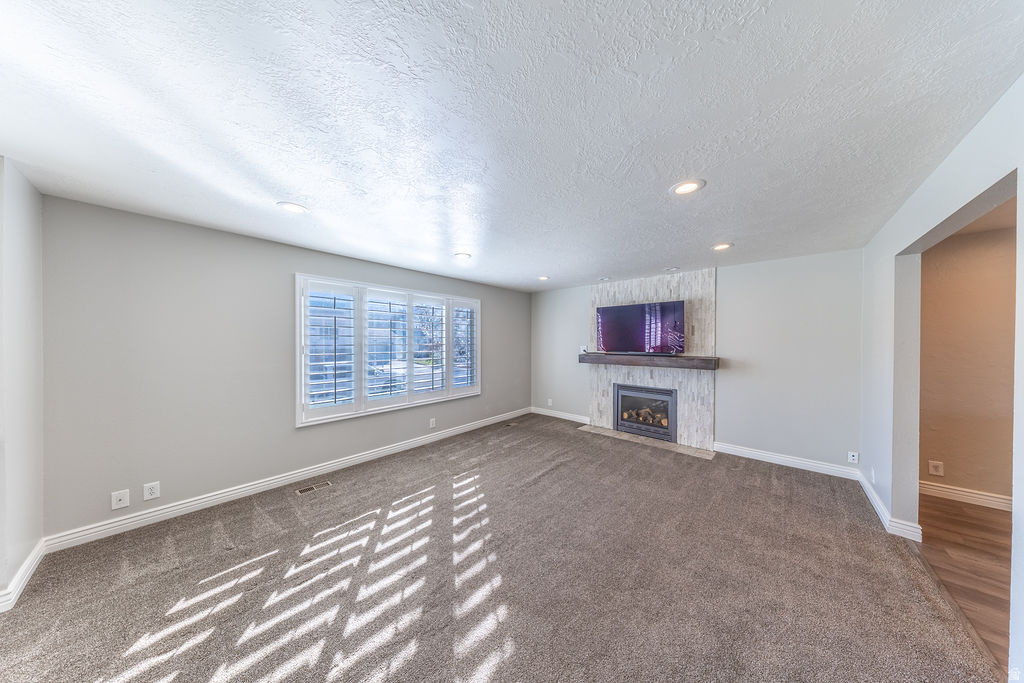 8360 S EL MANICERO WAY Sandy, UT 84093