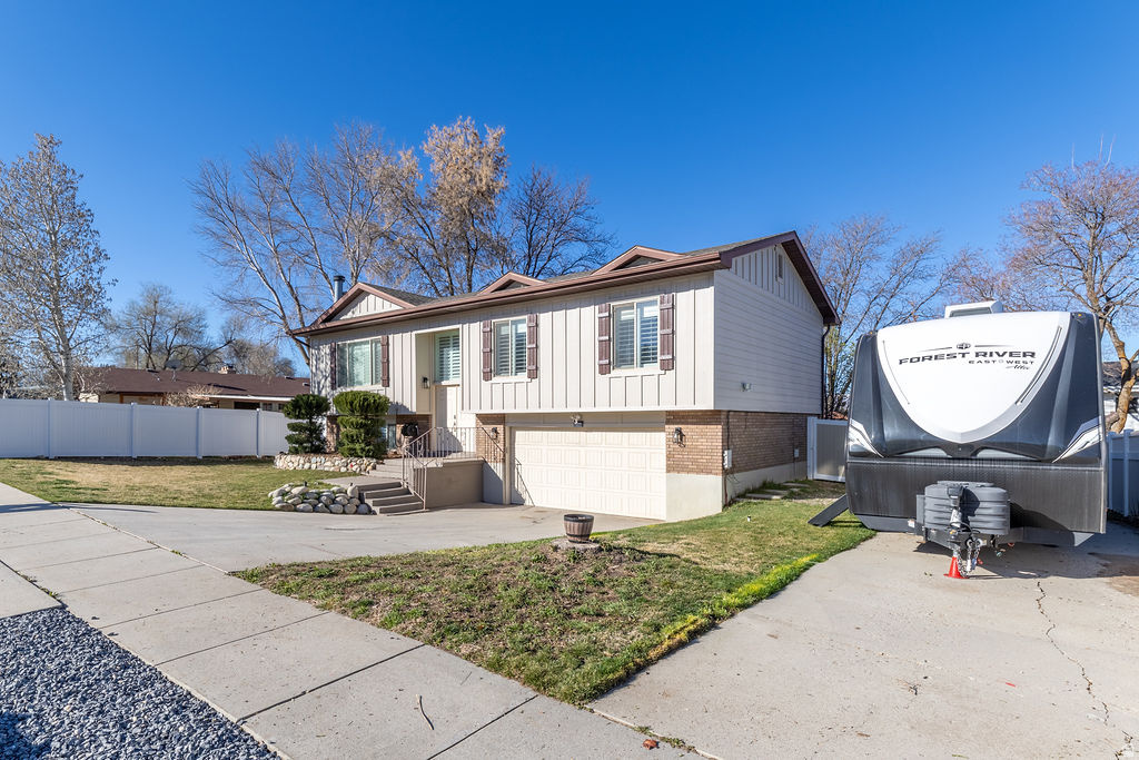 8360 S EL MANICERO WAY Sandy, UT 84093