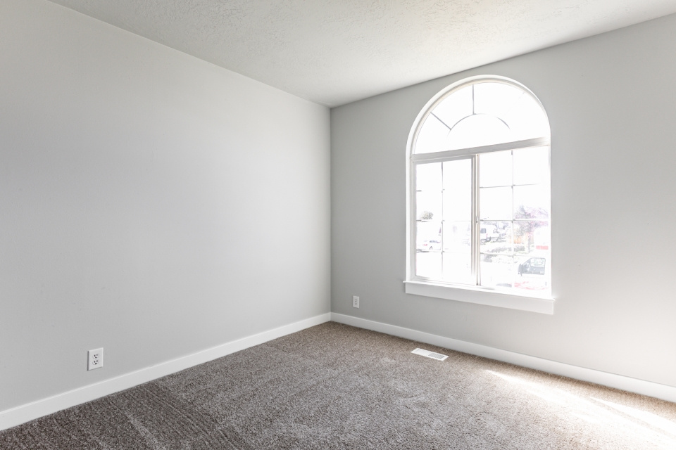 1634 N FERNLEAF ST Salt Lake City, UT 84116