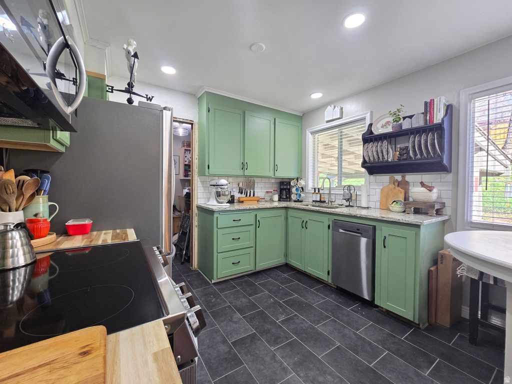 669 E DARLING CIR Ogden, UT 84403