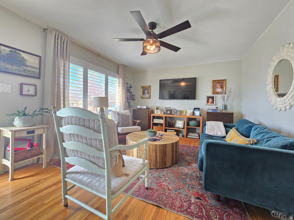 669 E DARLING CIR Ogden, UT 84403