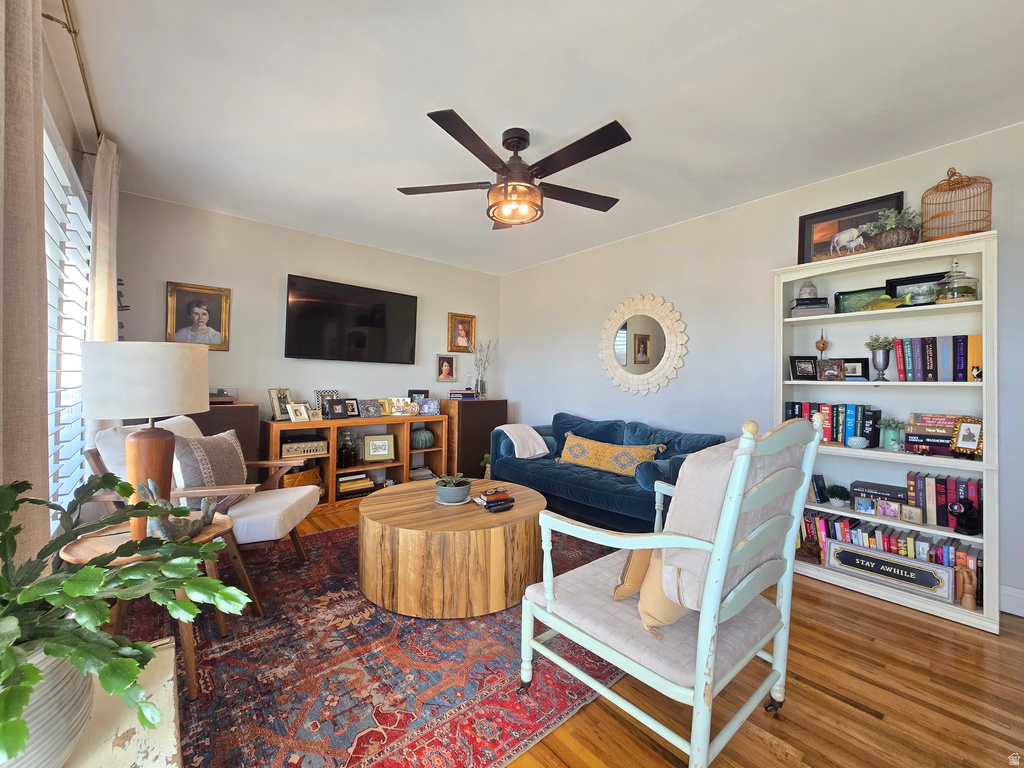 669 E DARLING CIR Ogden, UT 84403