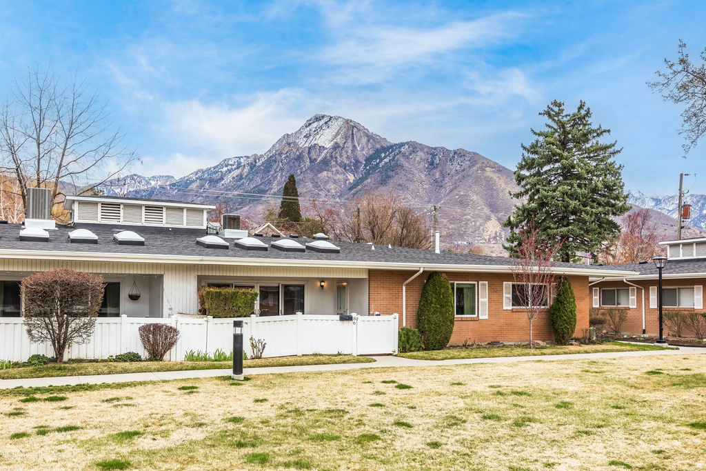 2286 E CARRIAGE LN #86 Holladay, UT 84117