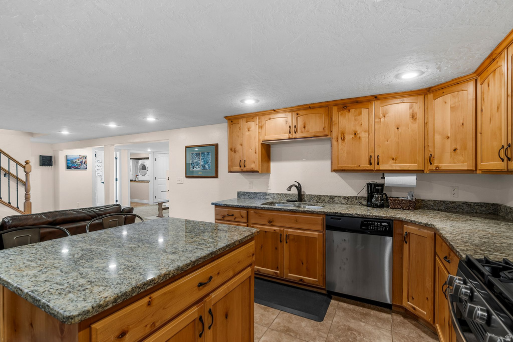 2125 E LOGAN AVE Salt Lake City, UT 84108