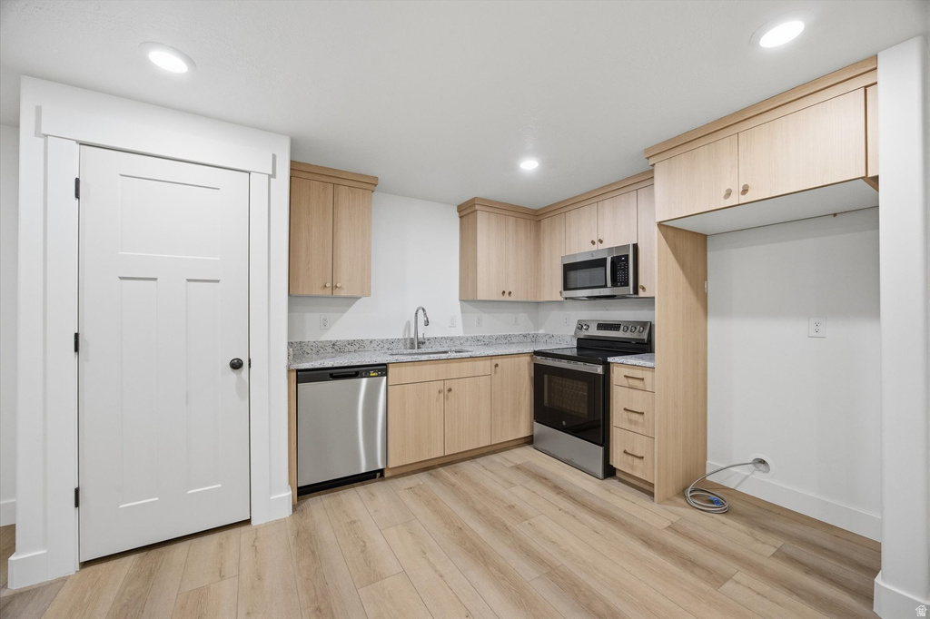 129 S 940 E Santaquin, UT 84655