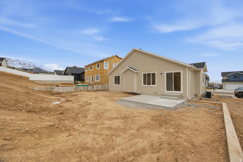 129 S 940 E Santaquin, UT 84655