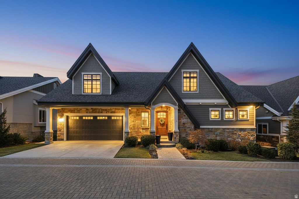 8142 S NEWBURY GROVE LN Cottonwood Heights, UT 84093