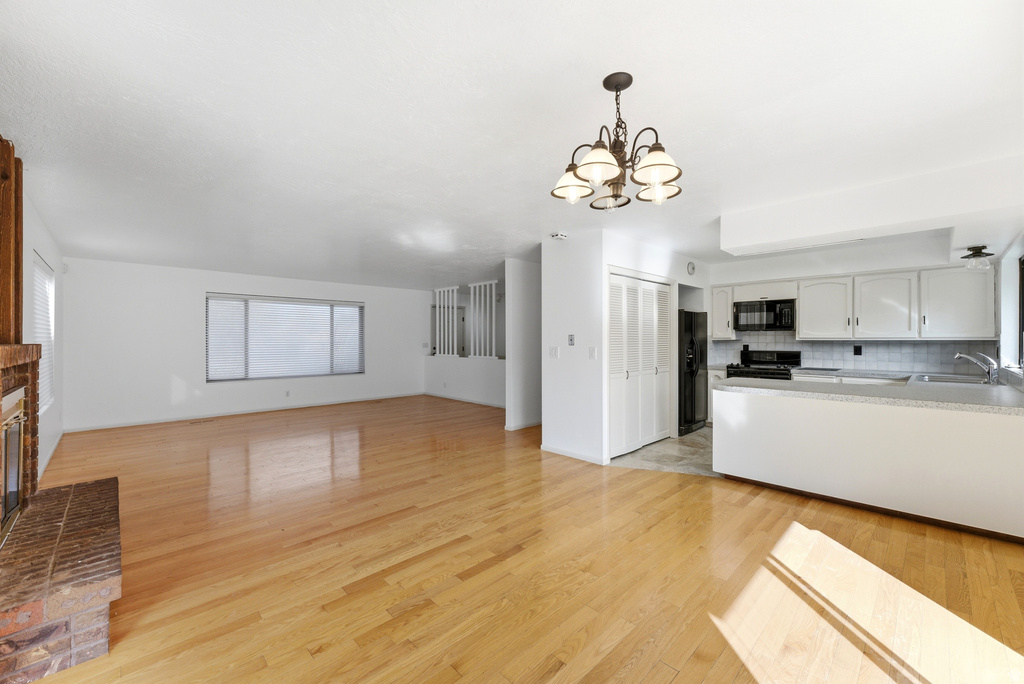 488 E 250 S Hyde Park, UT 84318