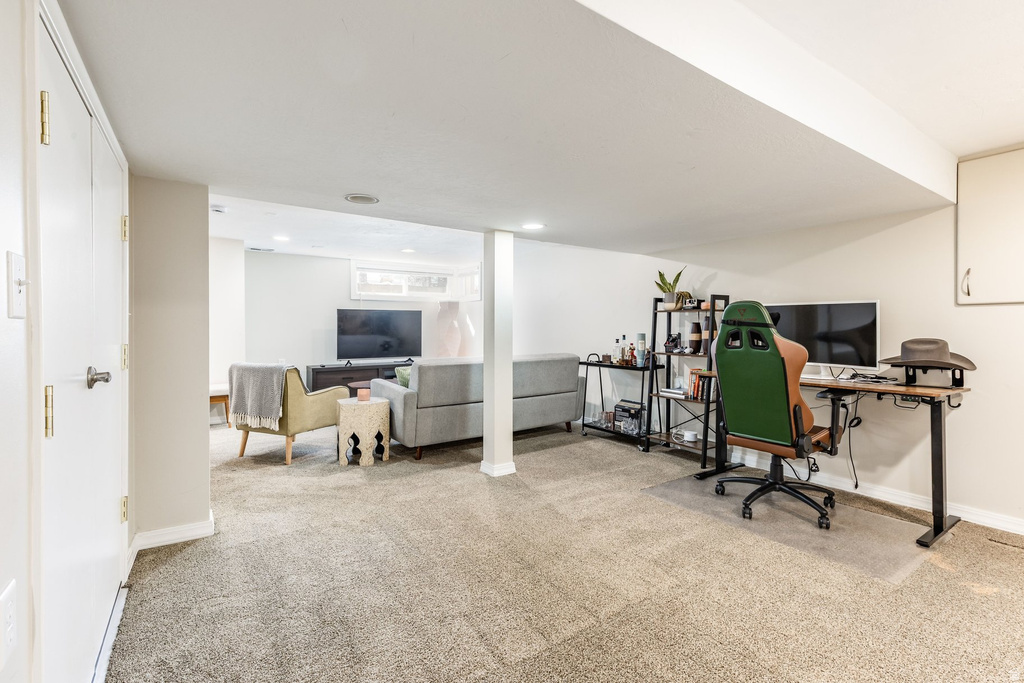 952 E 3385 S Salt Lake City, UT 84106