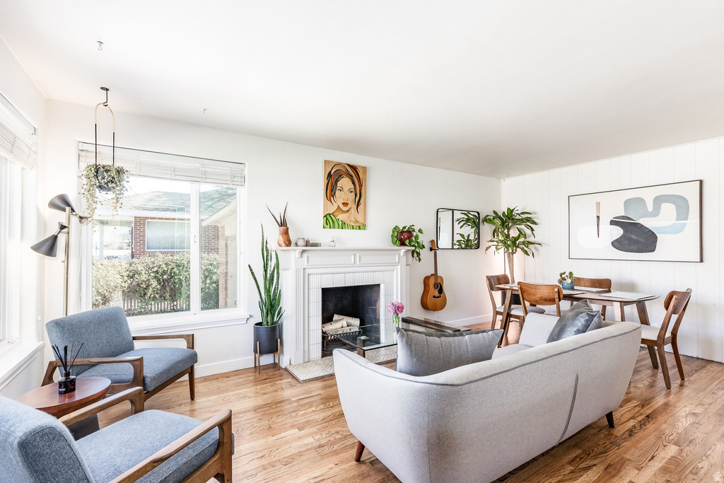 952 E 3385 S Salt Lake City, UT 84106