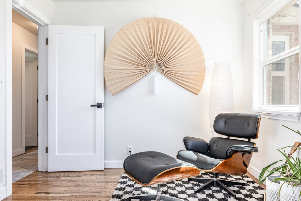 952 E 3385 S Salt Lake City, UT 84106