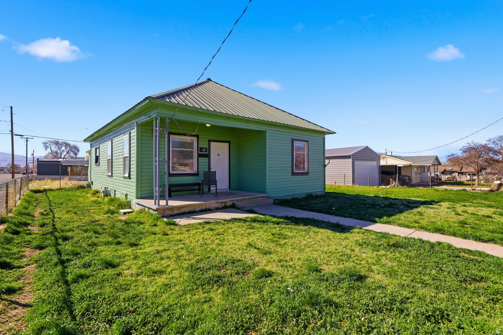 103 N 4TH ST Tooele, UT 84074